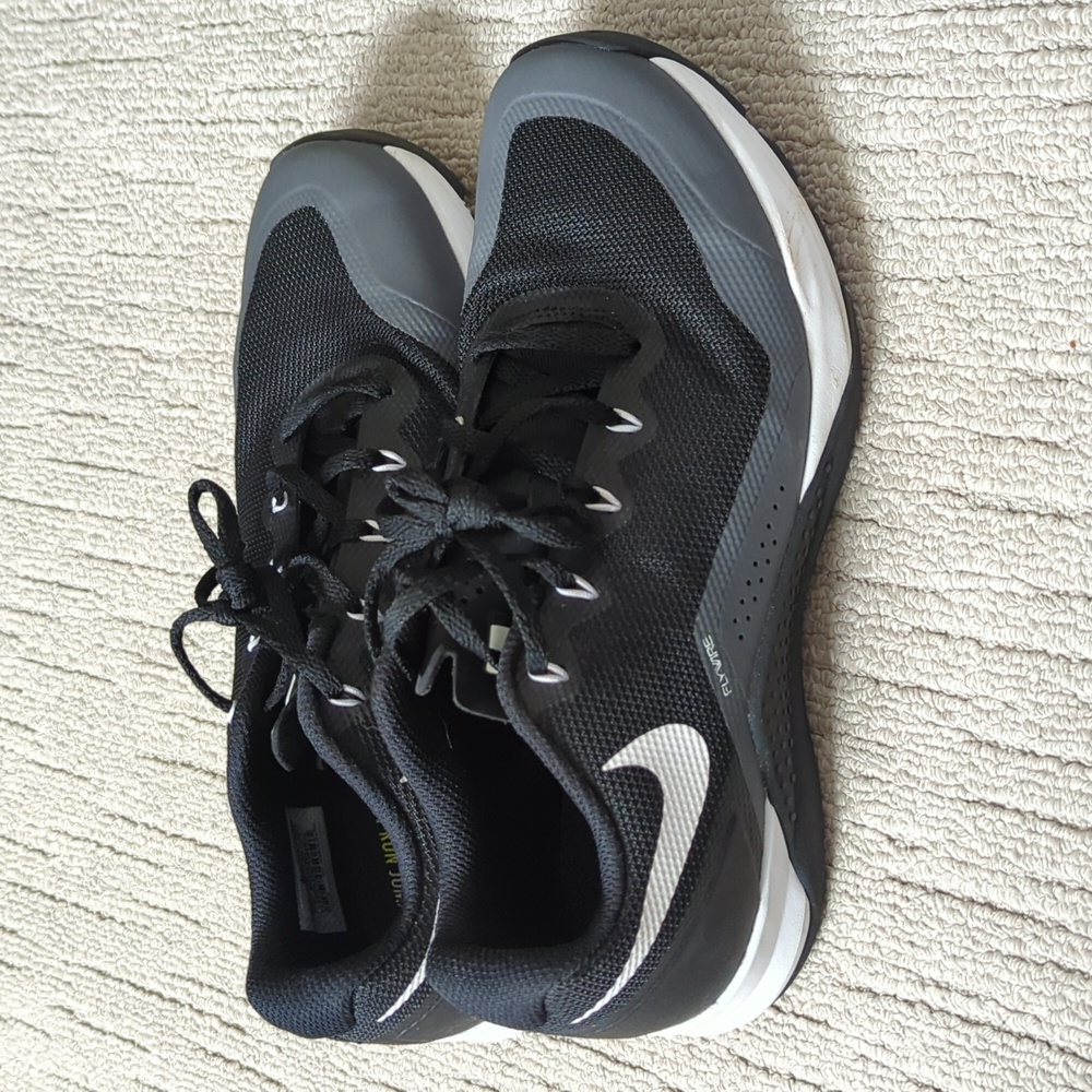 Nike Metcon Flywire Training Shoes Size 8.5